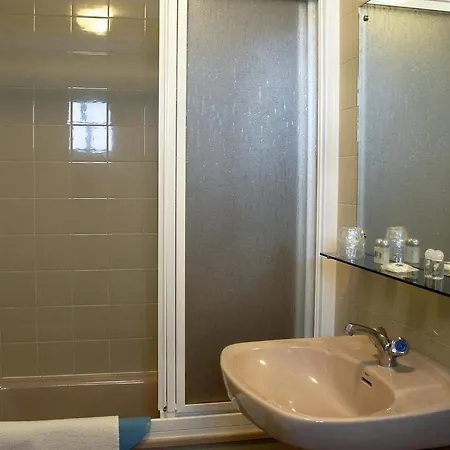 Residencia J. Guest house