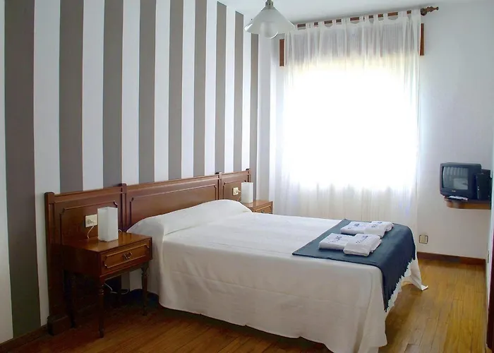 Residencia J. Гостевой дом Мурос